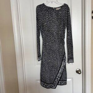 MICHAEL KORS navy blue/white animal print long sleeved dress w/ zip back, Small